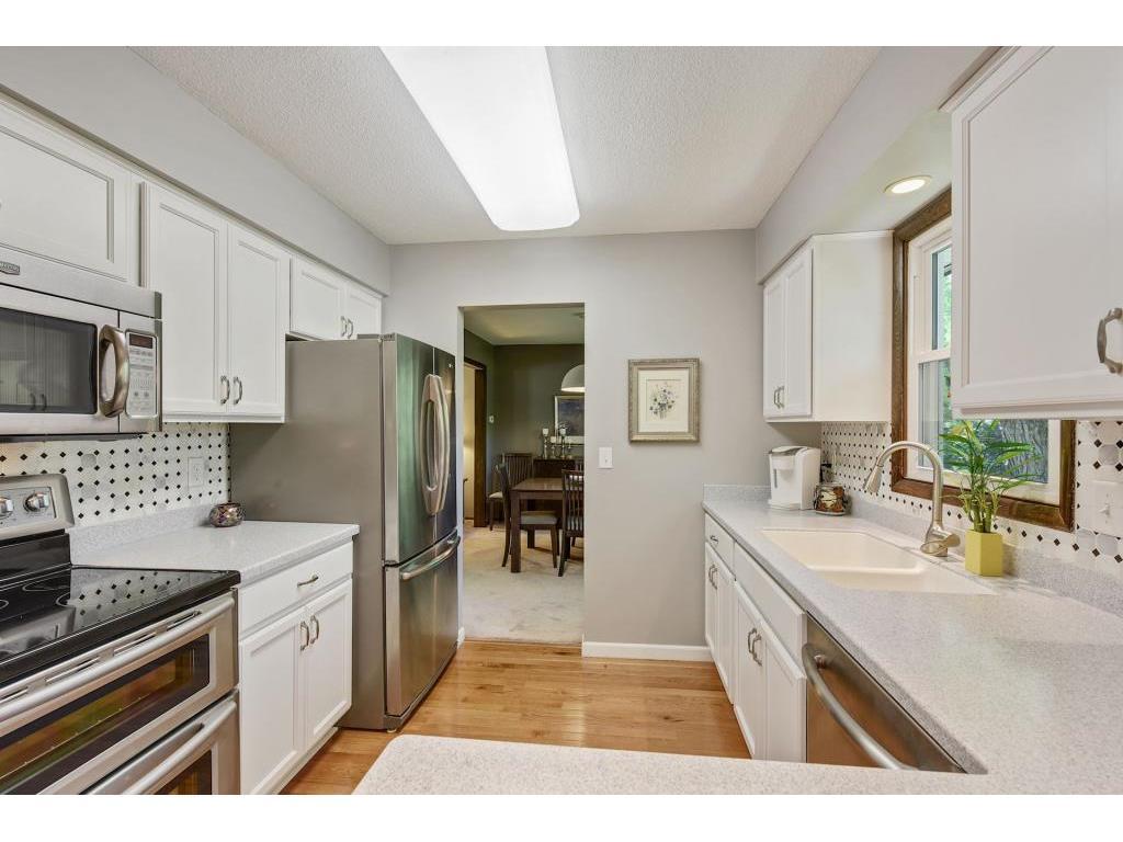 8448 Irwin Road Bloomington, MN 55437 - Photo 15 of 33 Gallery Image 15
