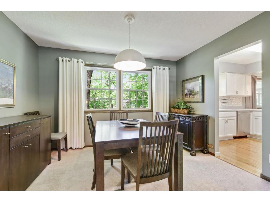 8448 Irwin Road Bloomington, MN 55437 - Photo 7 of 33 Gallery Image 7