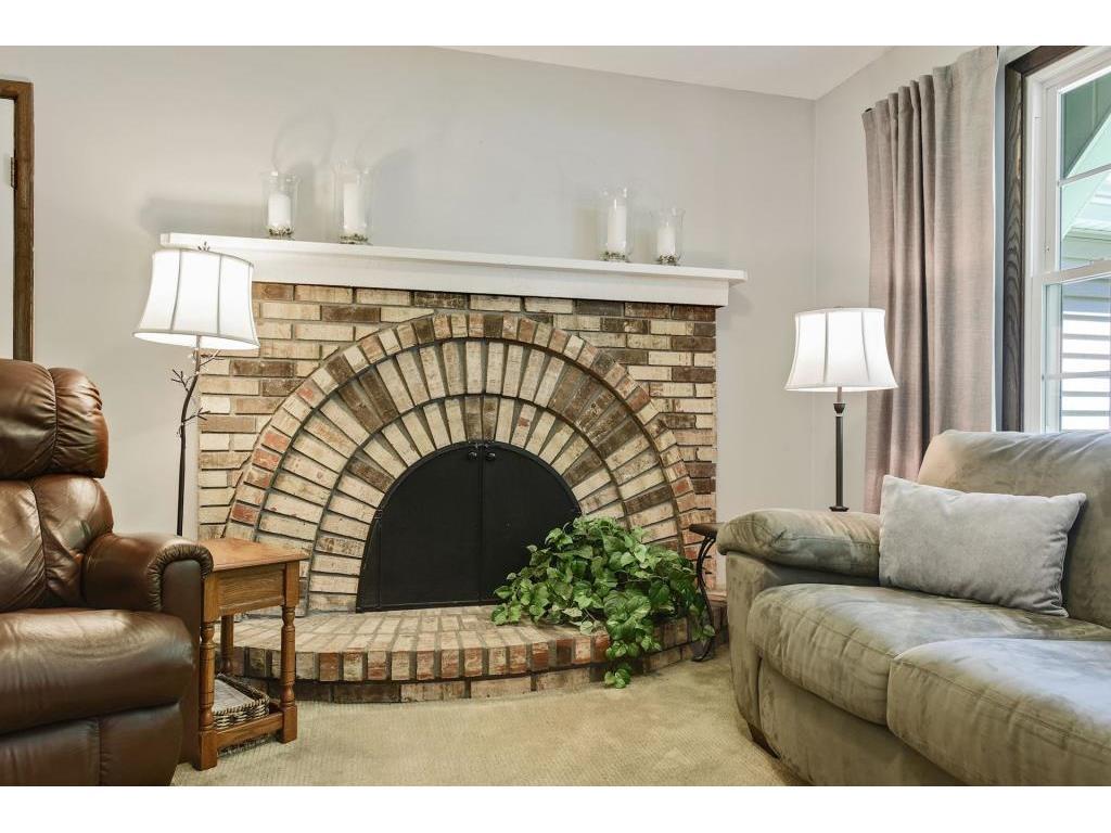 8448 Irwin Road Bloomington, MN 55437 - Photo 10 of 33 Gallery Image 10