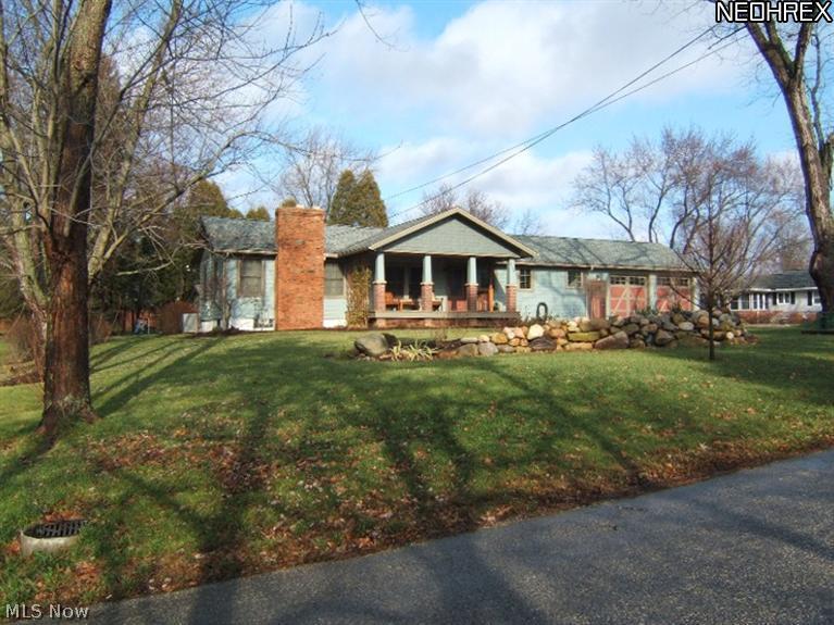 3199 Greenleaf Road Akron, OH 44312 - Photo 2 of 17