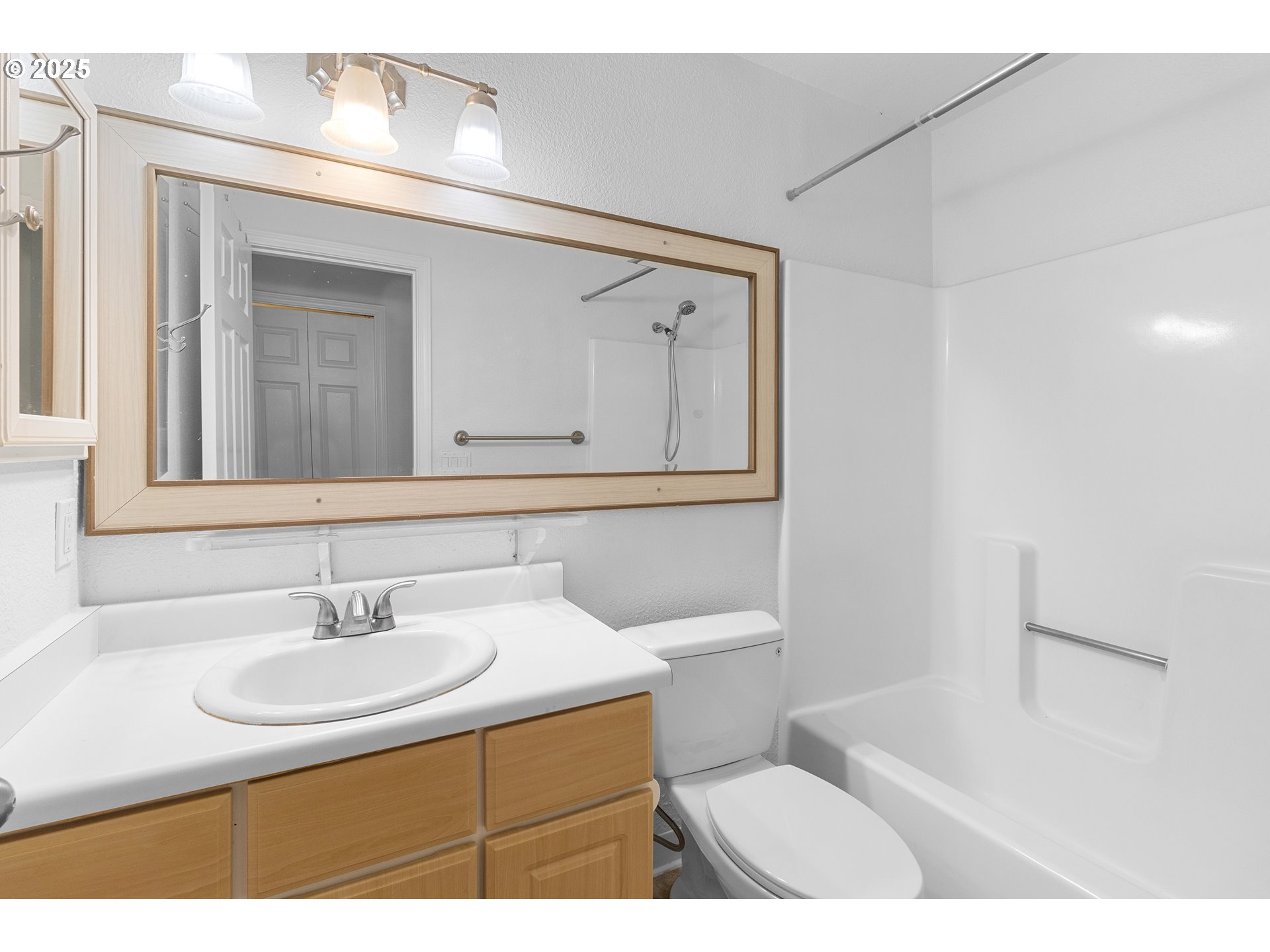 9455 Southwest 146th Terrace, Unit D2 Beaverton, OR 97007 - Photo 12 of 30