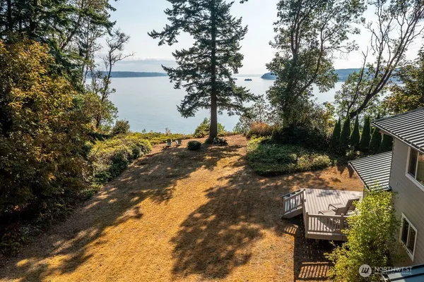 $835,000 | 26-G Sound Place, Hat Island, WA 98201