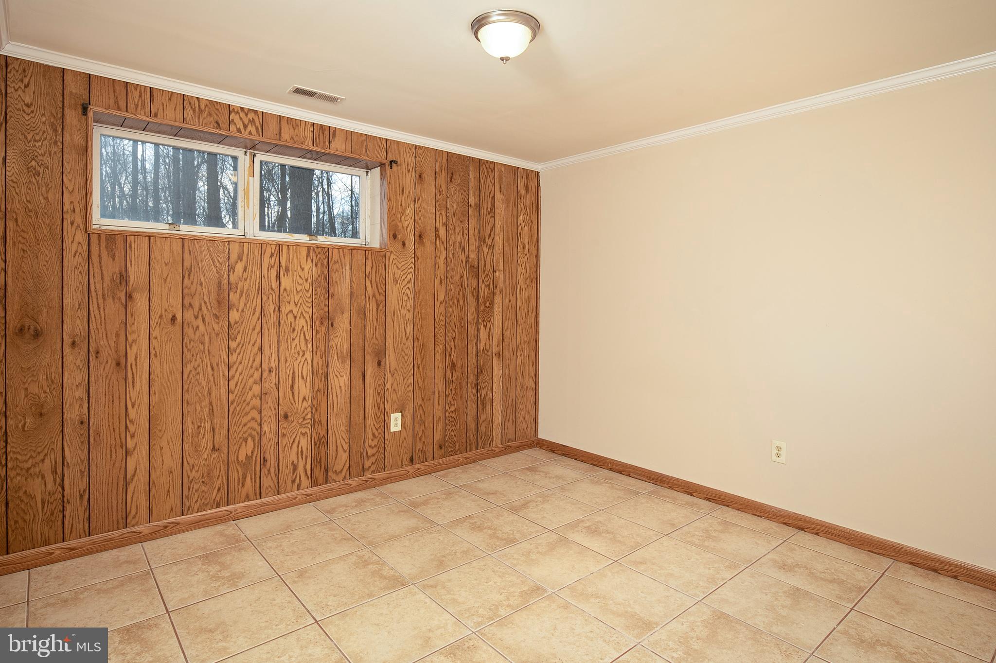 2167 McKendree Road West Friendship, MD 21794 - Photo 26 of 41 Bedroom 5