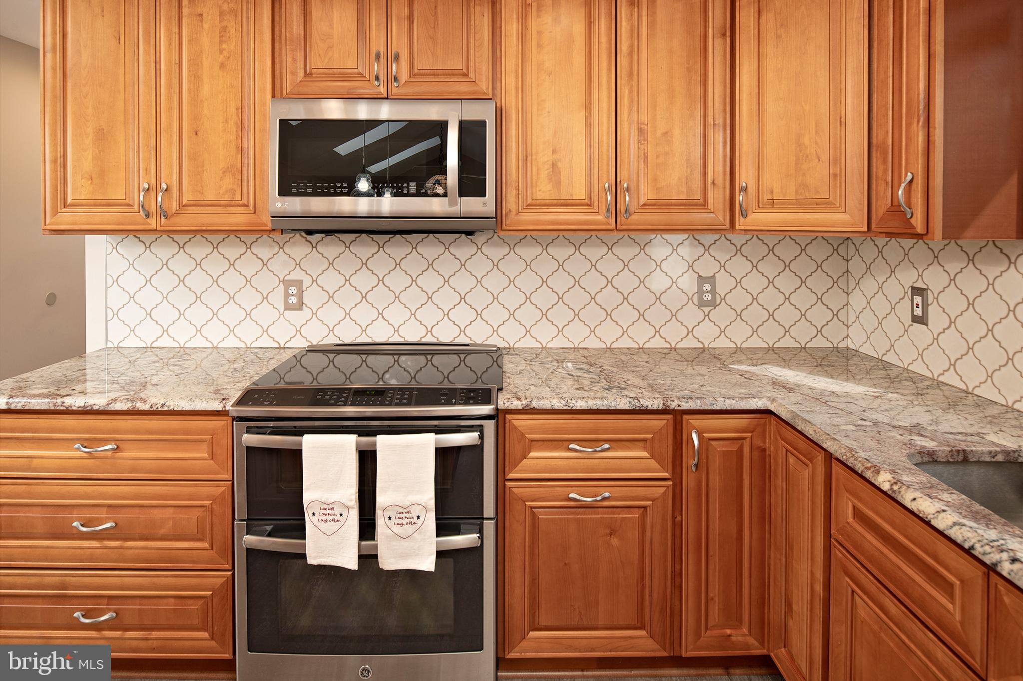 2167 McKendree Road West Friendship, MD 21794 - Photo 6 of 41 Kitchen (alt view)