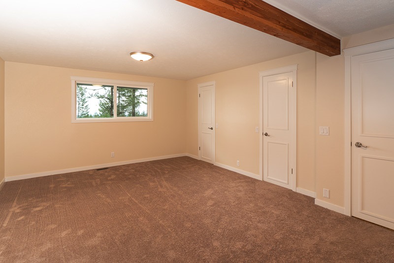 4724 Price Road Clayton, WA 99110 - Photo 9 of 20