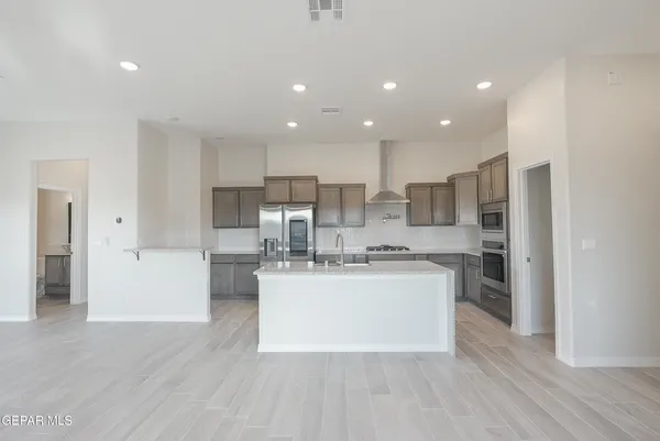 $487,950 | 108 Peregrino Trail, Sunland Park, NM 88008