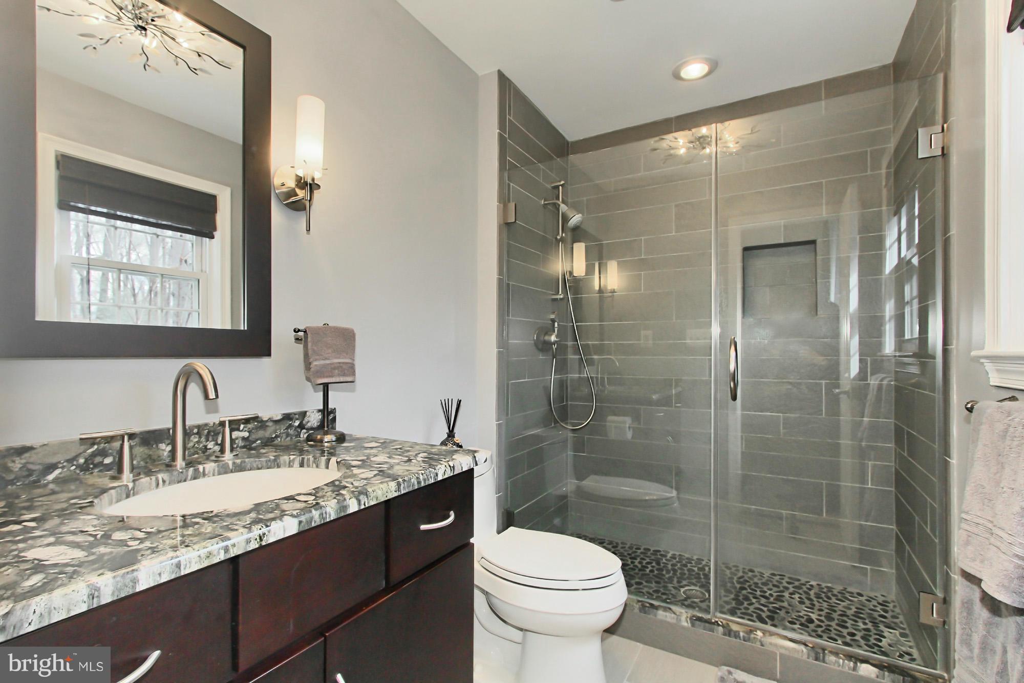7376 Clifton Road Clifton, VA 20124 - Photo 11 of 25 Wonderfully updated master bath
