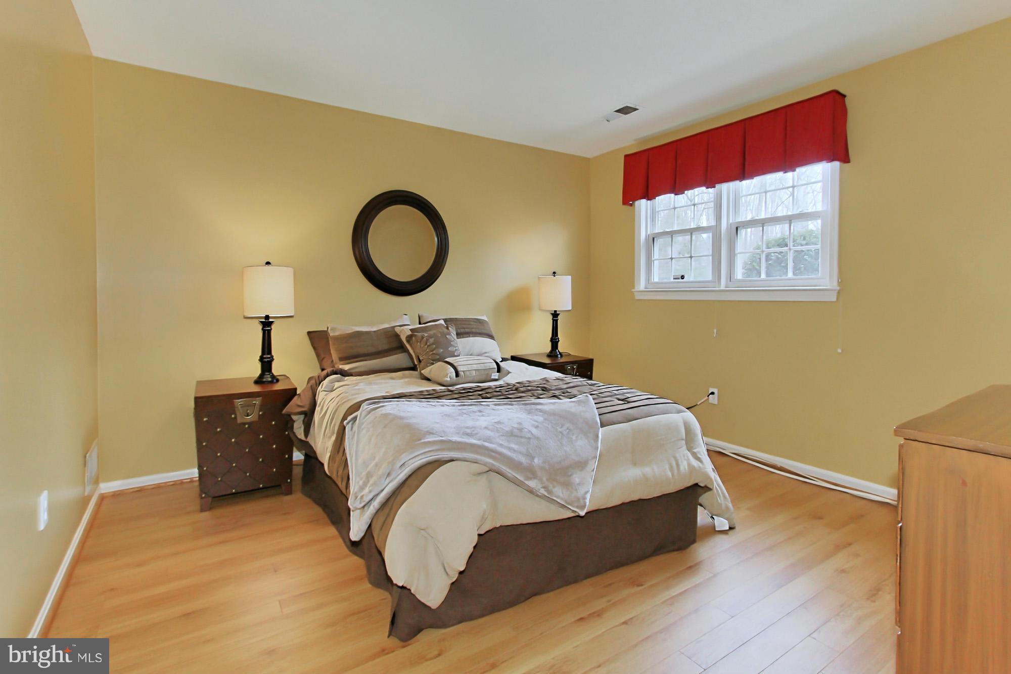7376 Clifton Road Clifton, VA 20124 - Photo 18 of 25 Bedroom 4