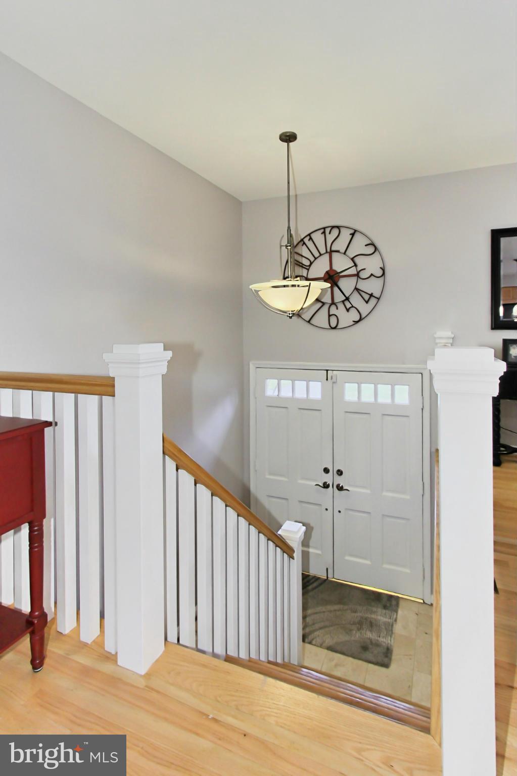 7376 Clifton Road Clifton, VA 20124 - Photo 3 of 25 Open Welcoming Foyer