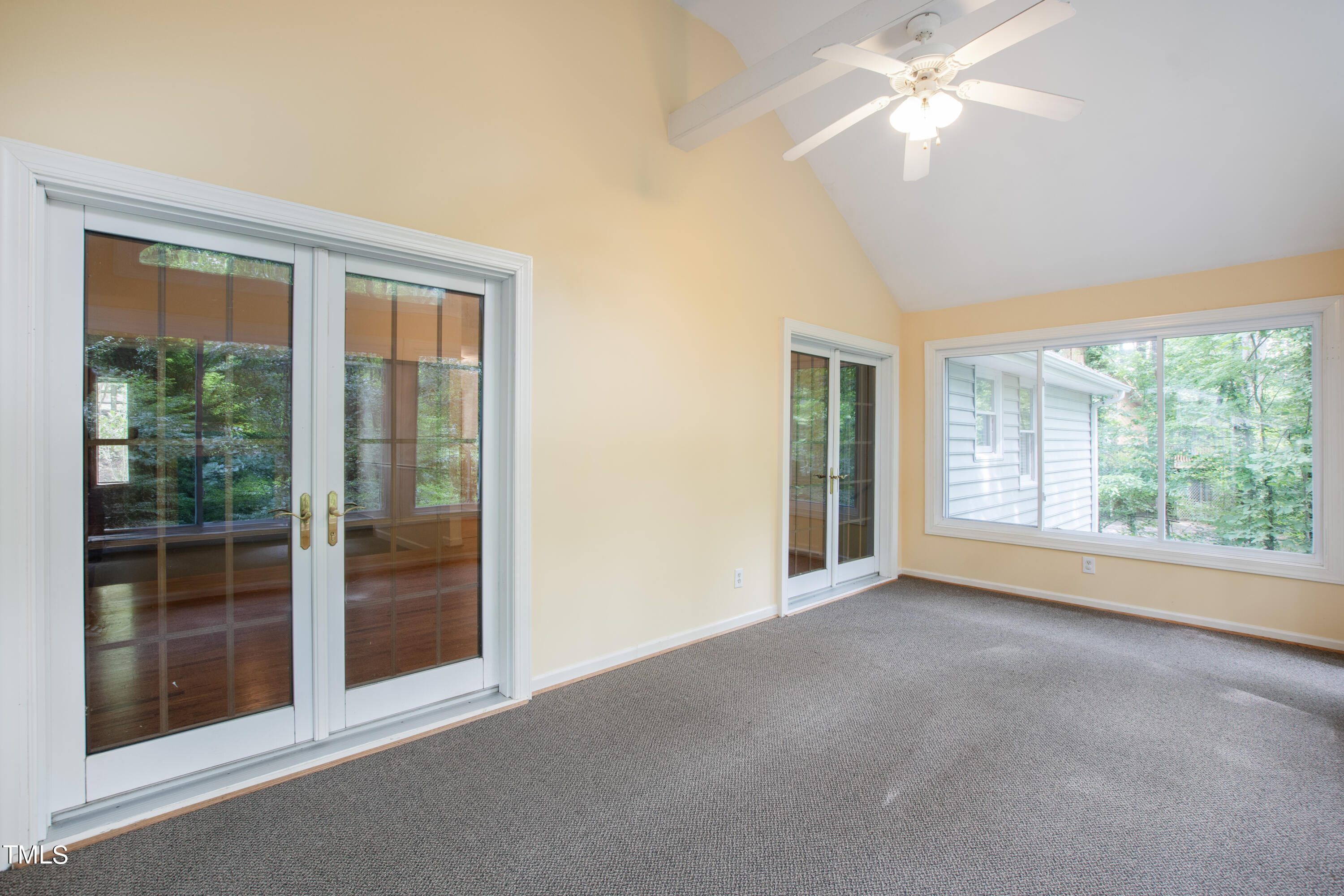 4914 Connell Drive Raleigh, NC 27612 - Photo 12 of 58 Sun 2