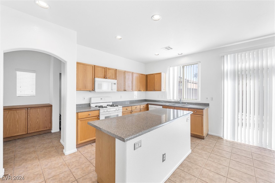 8912 Rendon Street Las Vegas, NV 89143 - Photo 14 of 67