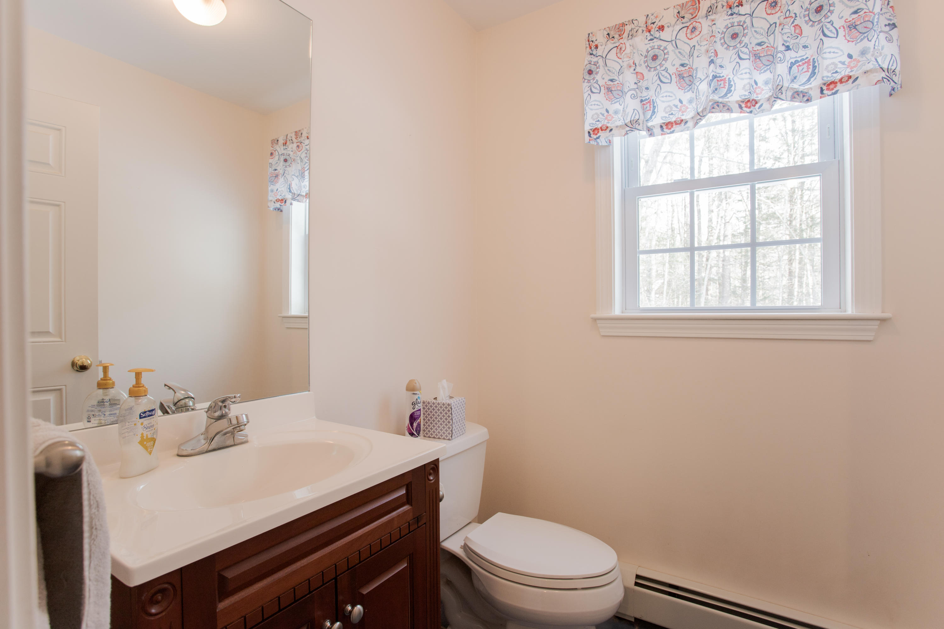 207 Mountain Road Cape Neddick, ME 03902 - Photo 17 of 31 207 Mountain Rd (14)