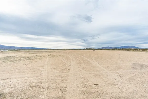 $329,000 | 46334 Alamosa Road, Newberry Springs, CA 92365