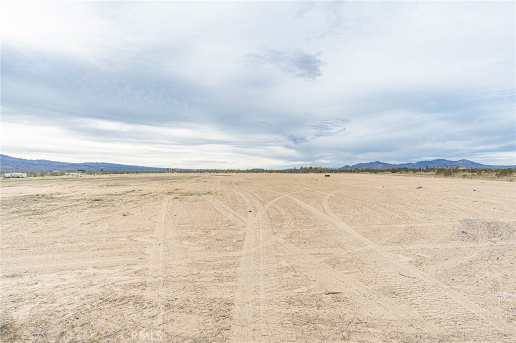 46334 Alamosa Road Newberry Springs, CA 92365 - Photo 12 of 50