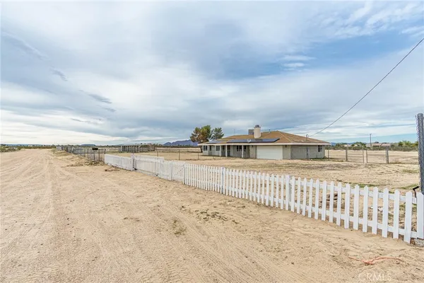 $329,000 | 46334 Alamosa Road, Newberry Springs, CA 92365