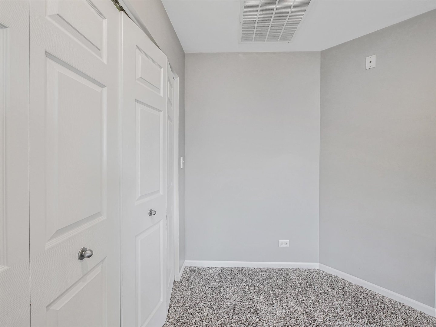 1090 Maubert Court Carol Stream, IL 60188 - Photo 17 of 55 a view of an empty room
