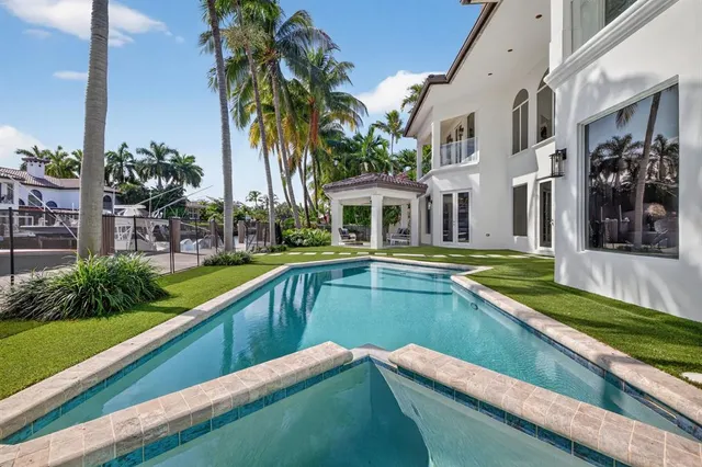 $5,495,000 | 2614 Castilla Isle, Fort Lauderdale, FL 33301