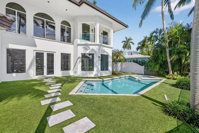 $5,495,000 | 2614 Castilla Isle, Fort Lauderdale, FL 33301