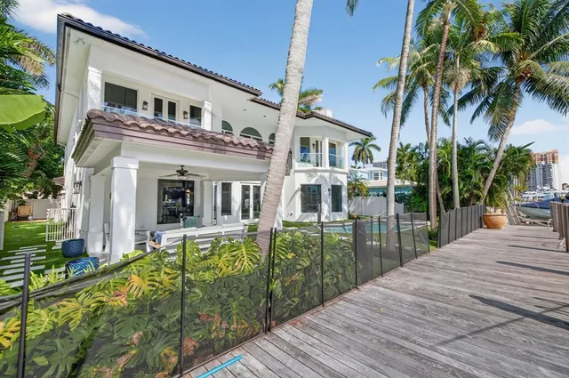 $5,495,000 | 2614 Castilla Isle, Fort Lauderdale, FL 33301