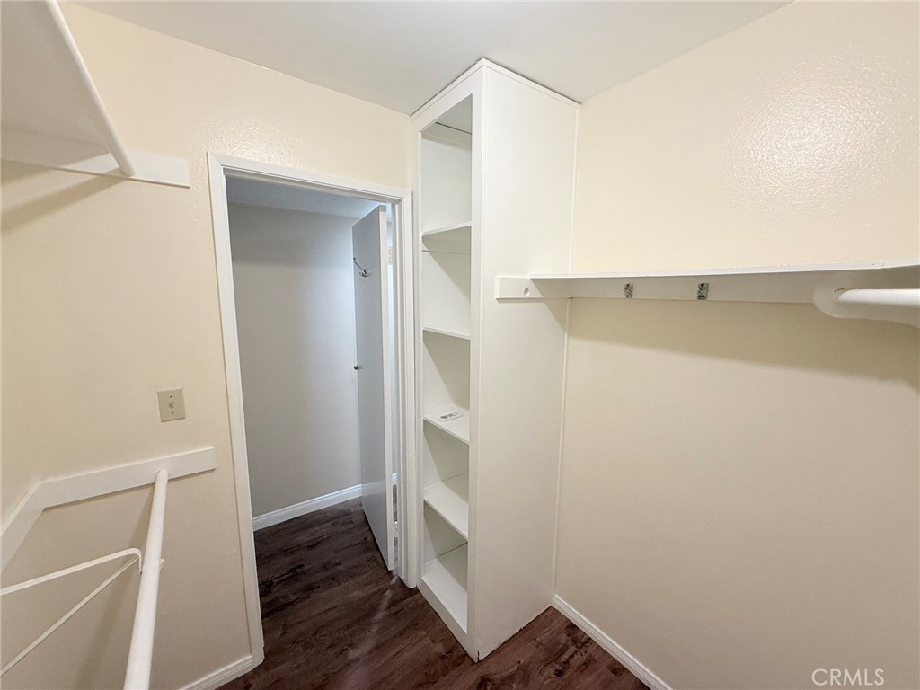 2121 Scott Road, Unit 104 Burbank, CA 91504 - Photo 24 of 27 2ND BEDROOM WALK IN CLOSET - by Peter Yahiayan - CALL FOR ALL YOUR REAL ESTATE NEEDS
