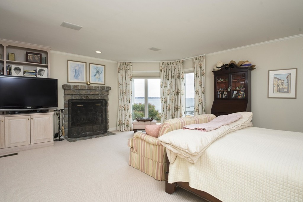 74 Galloupes Point Road Swampscott, MA 01907 - Photo 16 of 30 Gallery Image 16