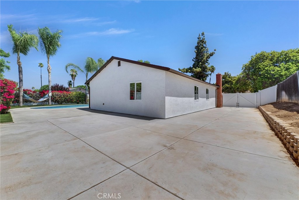 2862 Westridge Road Riverside, CA 92506 - Photo 29 of 34