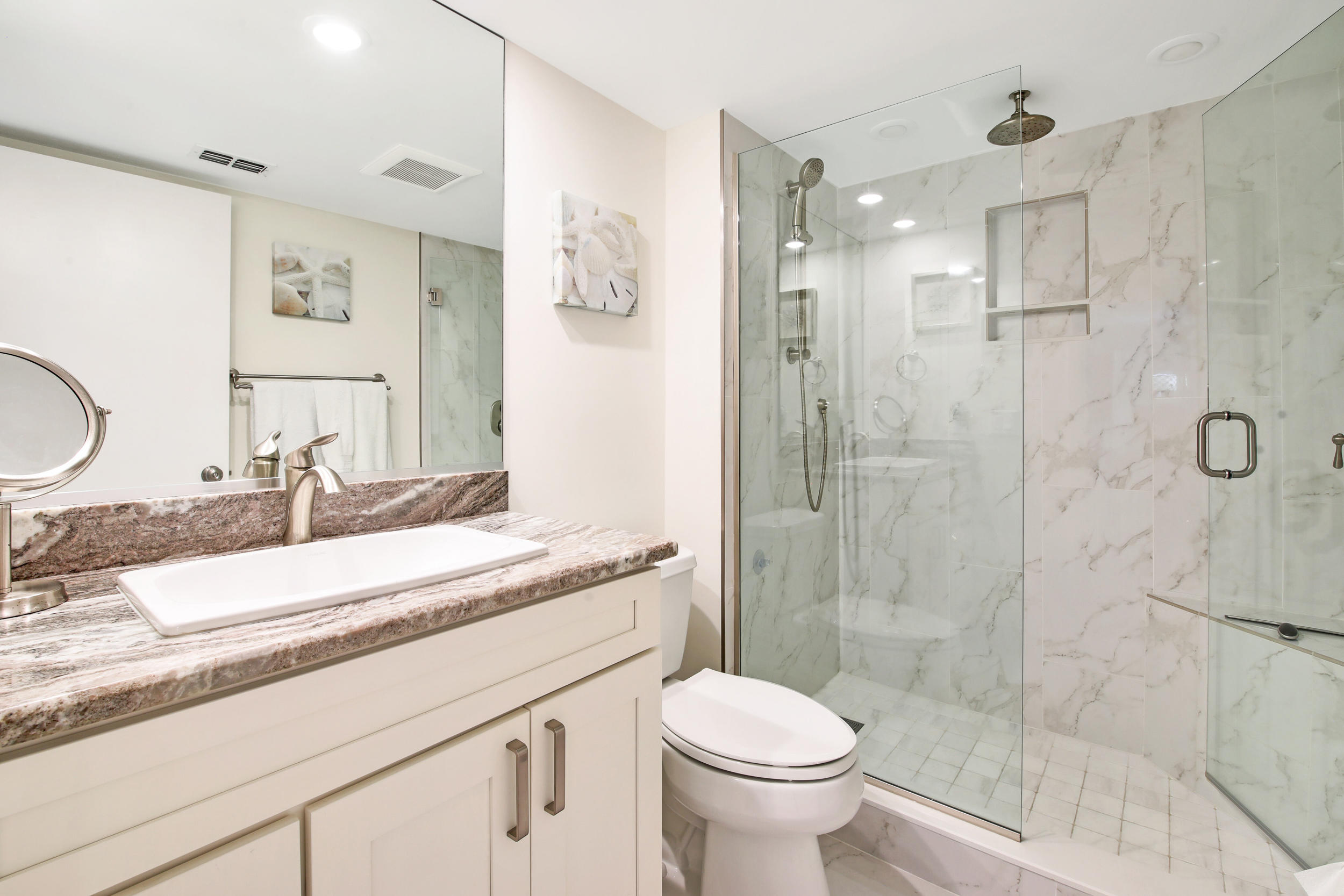 10 Northeast Plantation Road, Unit 303 Jensen Beach, FL 34957 - Photo 11 of 21 Master Bathroom
