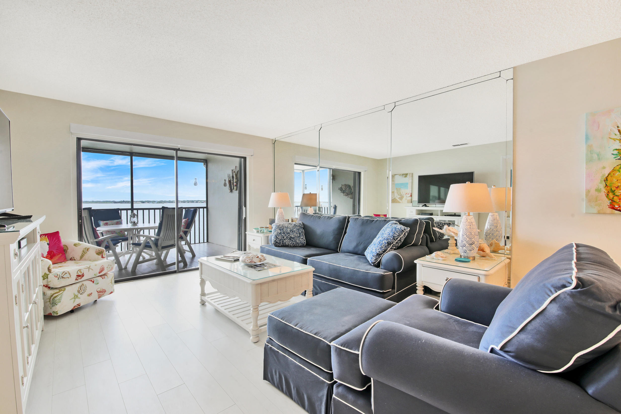 10 Northeast Plantation Road, Unit 303 Jensen Beach, FL 34957 - Photo 3 of 21 Living