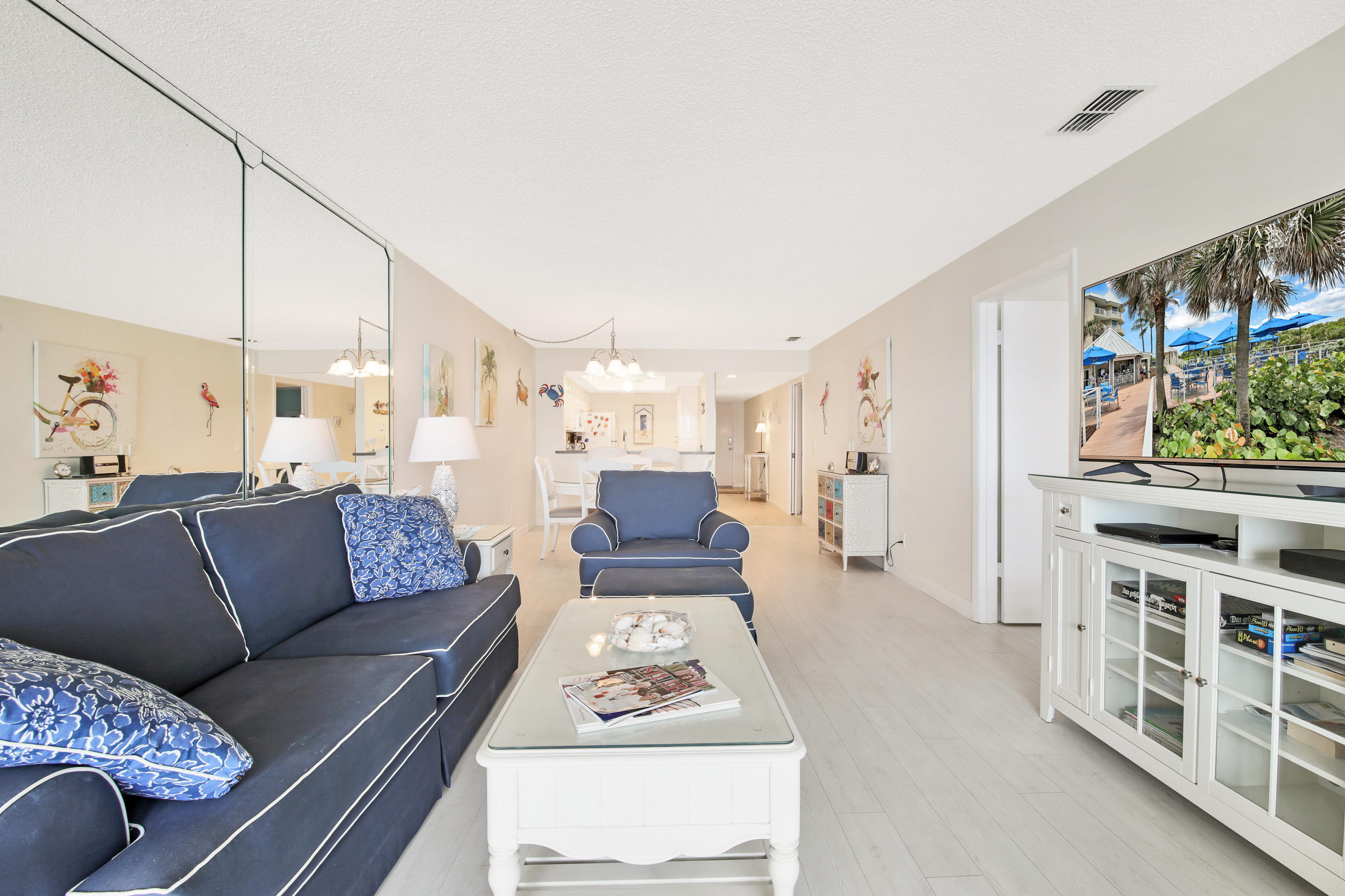 10 Northeast Plantation Road, Unit 303 Jensen Beach, FL 34957 - Photo 4 of 21 Living