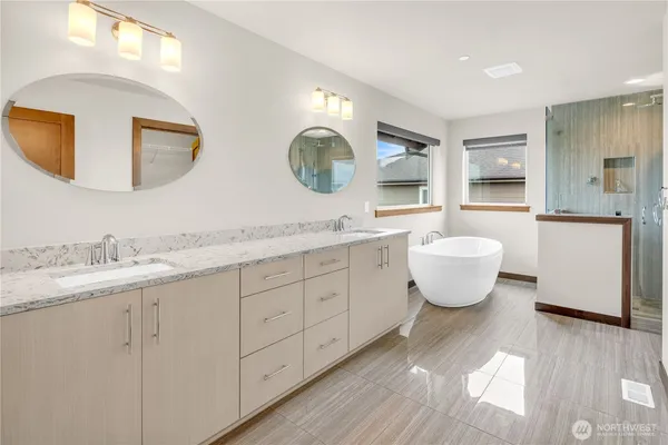 $1,375,000 | 25212 138th Place Southeast, Kent, WA 98042