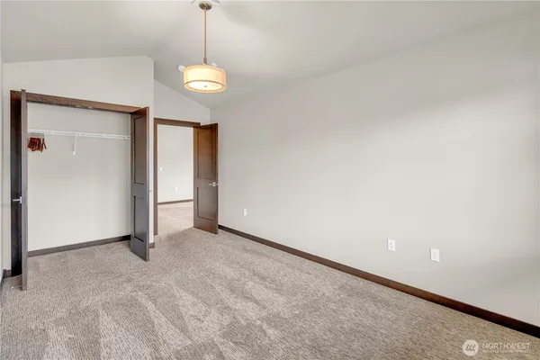 $1,375,000 | 25212 138th Place Southeast, Kent, WA 98042