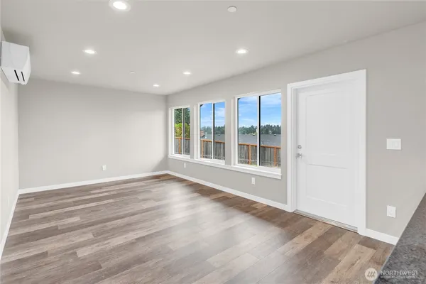 $1,375,000 | 25212 138th Place Southeast, Kent, WA 98042