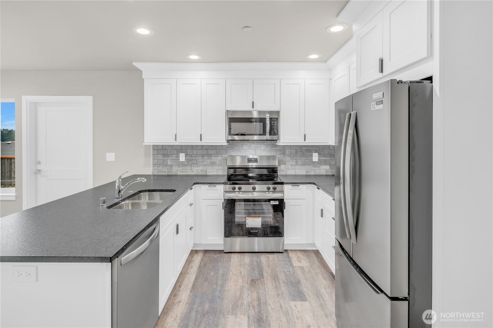 25212 138th Place Southeast Kent, WA 98042 - Photo 36 of 40