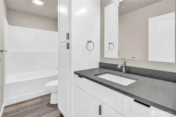 $1,375,000 | 25212 138th Place Southeast, Kent, WA 98042