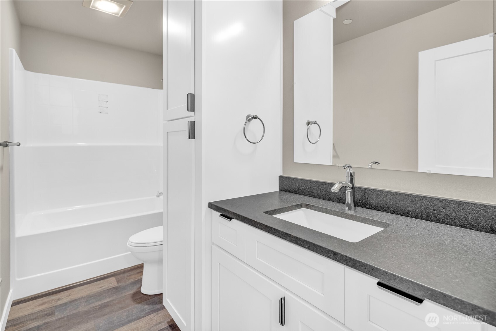 25212 138th Place Southeast Kent, WA 98042 - Photo 37 of 40