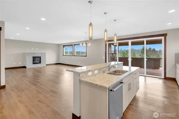 $1,375,000 | 25212 138th Place Southeast, Kent, WA 98042