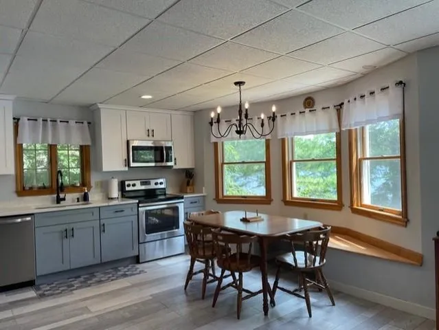 $3,200 | 11 Watkins Avenue, Bradford, NH 03221