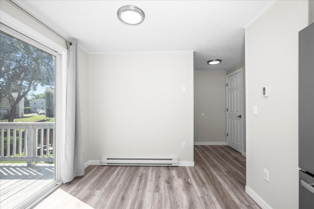 270 Sunderland Road, Unit 65 Worcester, MA 01604 - Photo 6 of 38