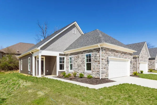 $379,777 | 6040 Naughten Pond Drive, Columbus, OH 43213