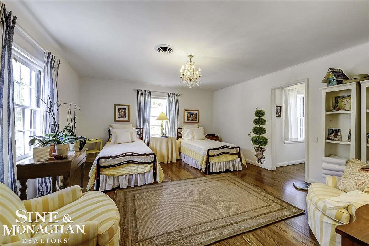 25 Beacon Hill Road Grosse Pointe, MI 48236 - Photo 28 of 70 50071532-27.JPG