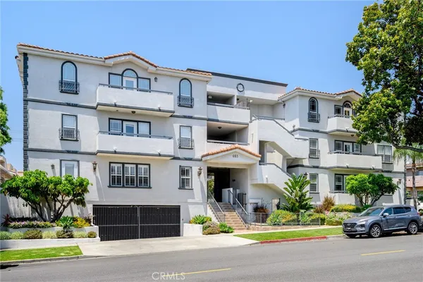 $3,500 | 465 East Magnolia Boulevard, Unit 104, Burbank, CA 91501