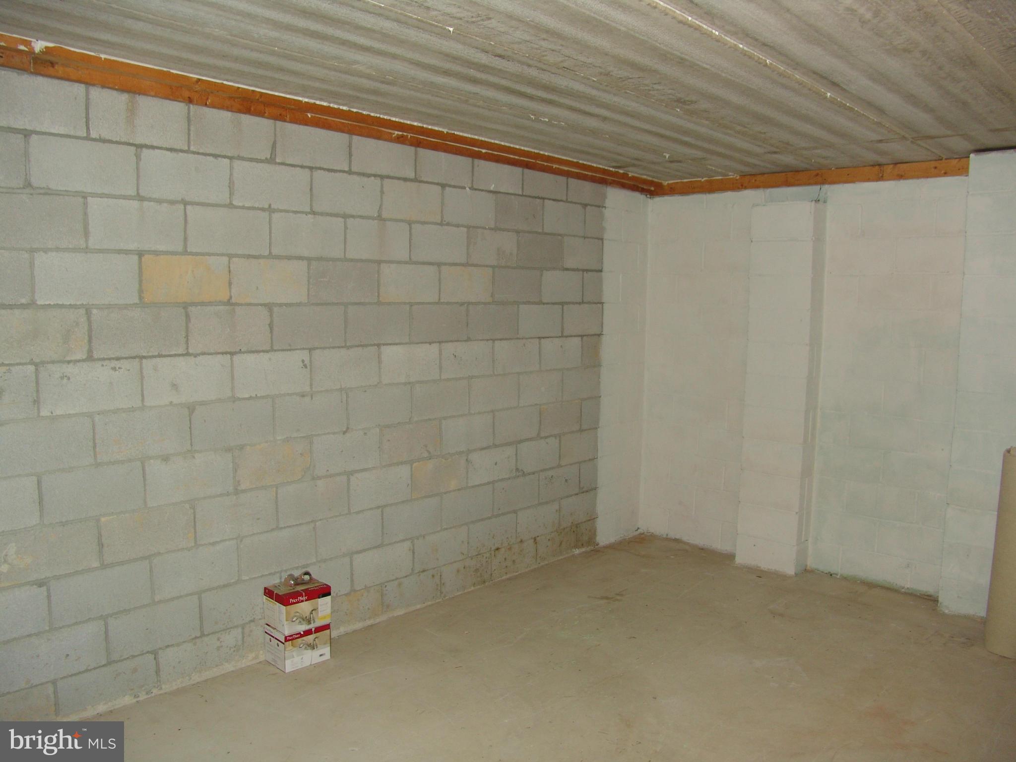 5223 Columbia Road, Unit 763 Columbia, MD 21044 - Photo 18 of 18 a bathroom with a shower