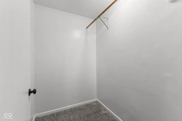 $1,250 | 420 South East Street, Plainfield, IN 46168