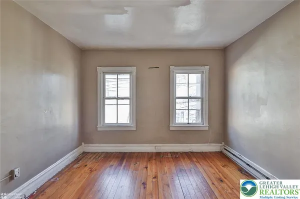 a view of livingroom with window