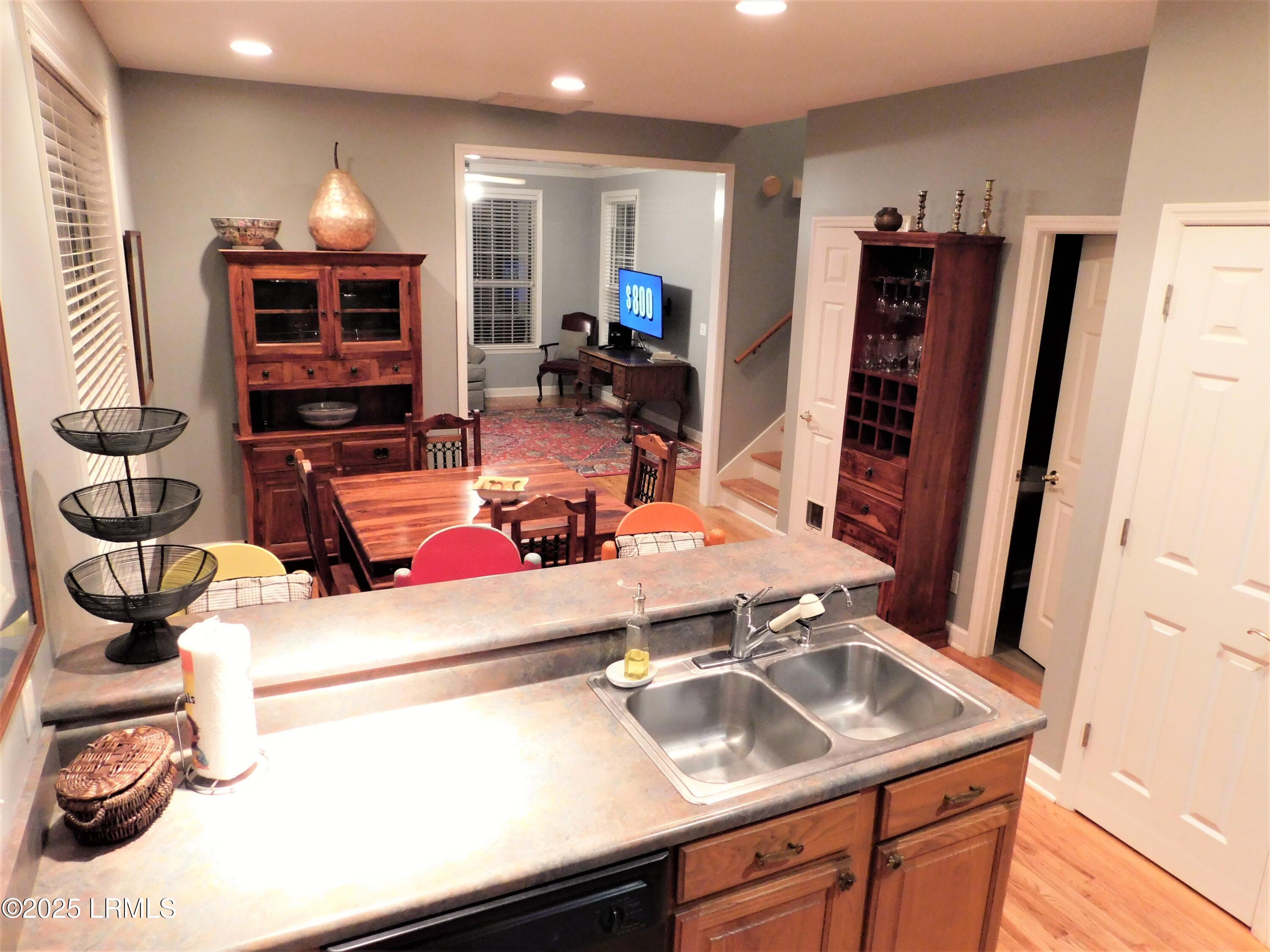 15 Meridian Road Beaufort, SC 29907 - Photo 24 of 47 Kitchen, Dining & Living