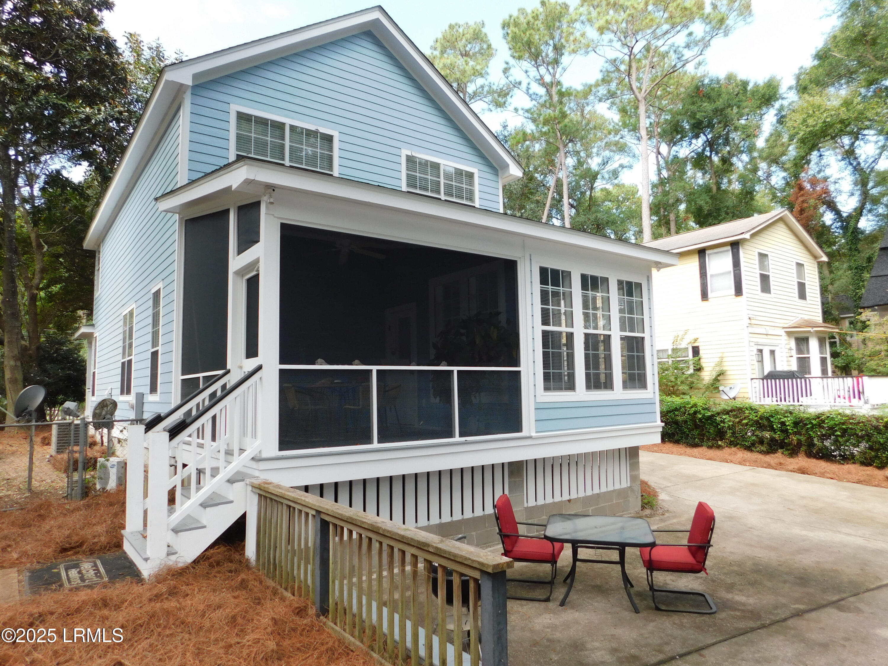 15 Meridian Road Beaufort, SC 29907 - Photo 37 of 47 Back Porch and Patio