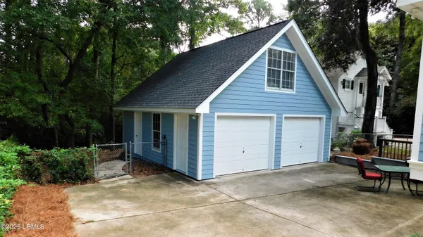 $2,750 | 15 Meridian Road, Beaufort, SC 29907