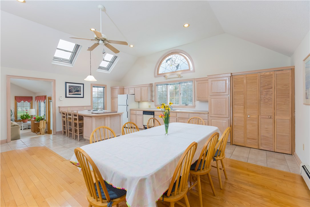28 Upper Highland Road Charlestown, RI 02813 - Photo 6 of 38