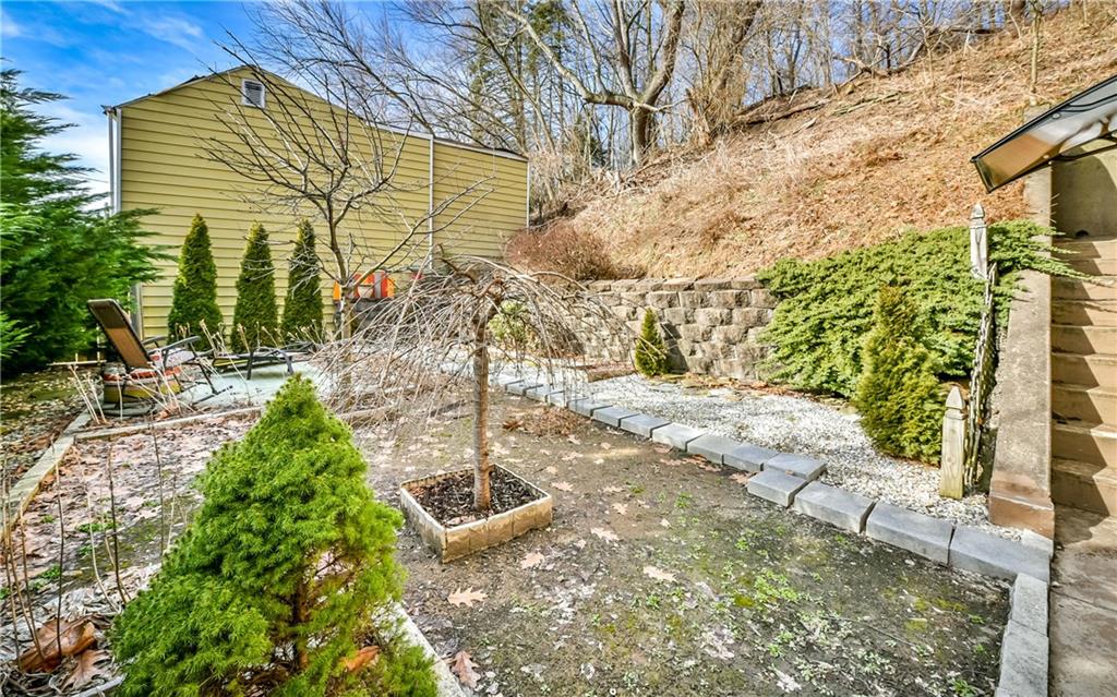 1022 Rothpletz Street Pittsburgh, PA 15212 - Photo 25 of 25 Outdoor Patio