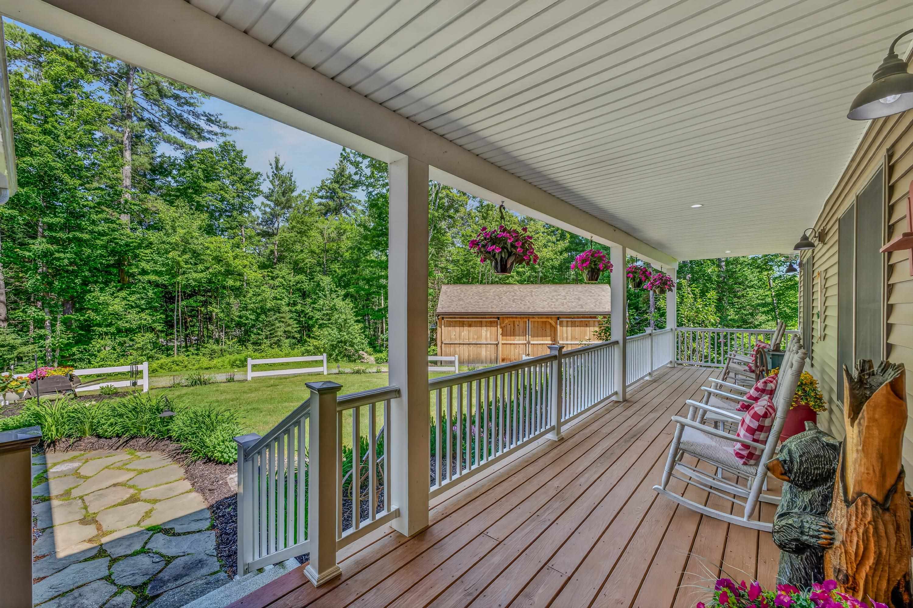 701 Easton Valley Road Easton, NH 03580 - Photo 4 of 59